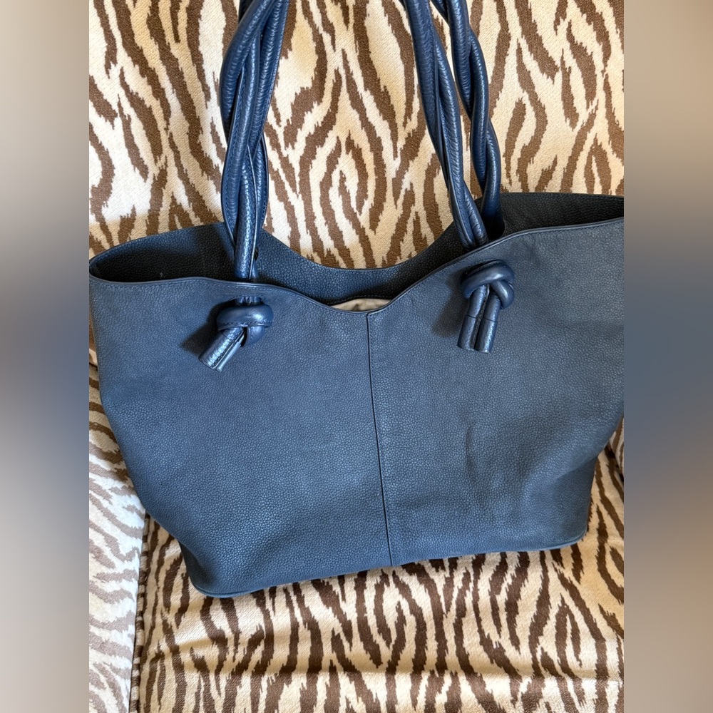 Neely + Chloe The Twist Tote Bag